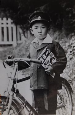 昭和初期のこども_学習雑誌と子供用自転車